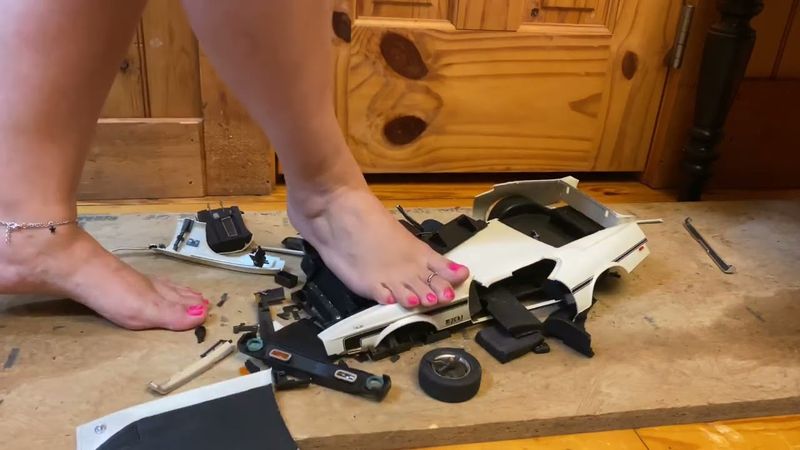 Crushing 71 Mustang Mach1  1:12 scale model car