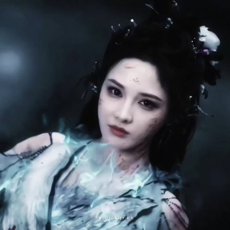 mbak peng xiaoran klo jdi villain cocok bgt yakk, mana jdi rubah hita...