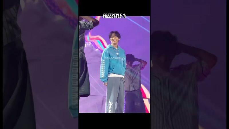 lee know looks so happy with his backup dancers🥹 #leeminho #kpop #shorts