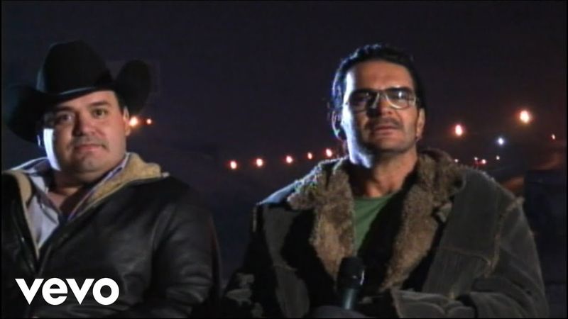 Ricardo Arjona, Intocable - Mojado (EPK)