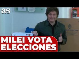 EL MOMENTO en el que JAVIER MILEI VOTA: ELECCIONES LEGISLATIVAS de ARGENTINA