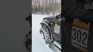 Экспериментируем как лучше ехать по снегу на XT резине.  внатяг  или газ в пол.  #4x4 #offroad