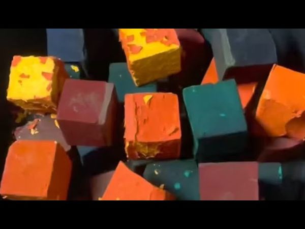30 Dyed Fresh Chalk Cubes