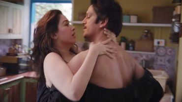 Lust Stories 2 / Kiss Scene - Shanti and Vijay (Tamannaah Bhatia and Vijay Varma)