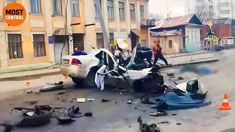 35 SHOCKING Car Crashes Moments Compilation 2025: Idiots in Cars Caught On Camera