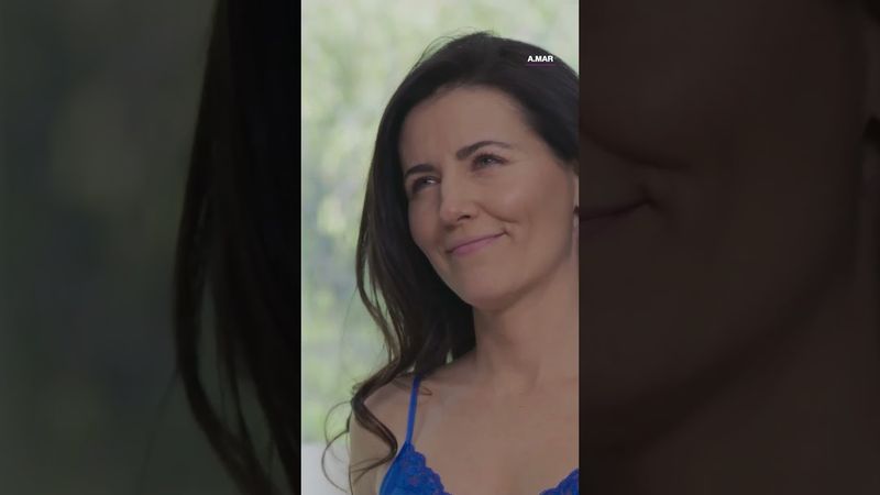 Juanjo duda si él es el padre del hijo que espera Beatriz #AMar #Uninovelas