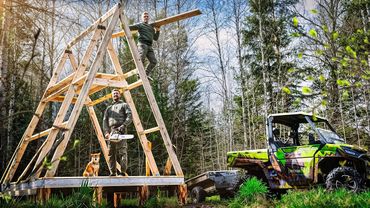 СТРОИМ НОВЫЙ ДОМ-ШАЛАШ В ЛЕСУ | ВОССТАНАВЛИВАЕМ СГОРЕВШУЮ ИЗБУ СВОИМИ РУКАМИ ЗАНОВО - ТАЕЖНЫЙ ДВОР
