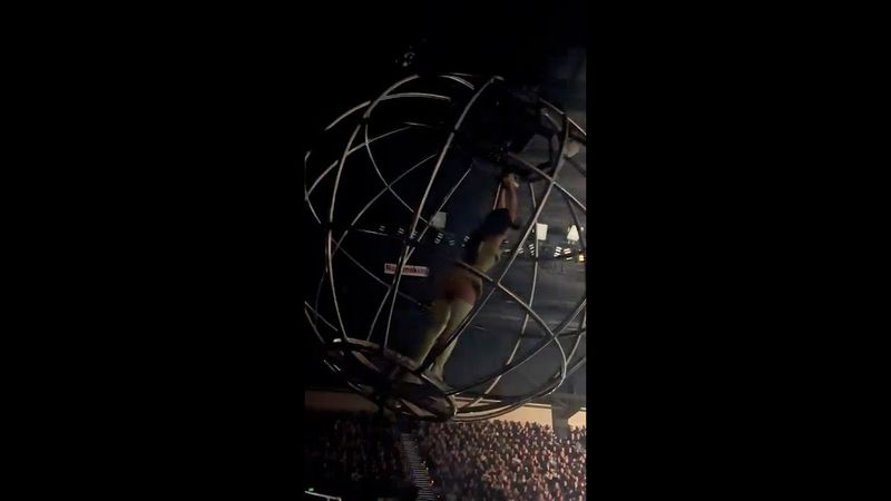 Katy Perry almost falls out of cage at Aussie concert