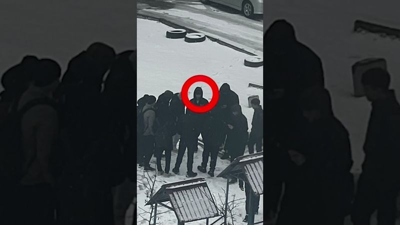 В Бишкеке школьника избили старшеклассники. Он умер