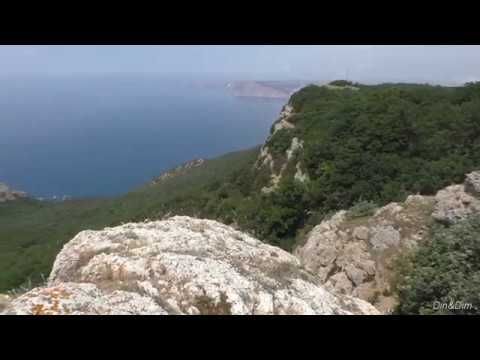 Крым. Вид с хребта Биллер на ландшафтный заказник «Мыс Айя». 16 июня 2018 года.