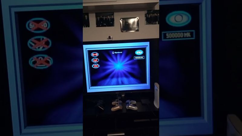 Pelaan Haluatko Miljonääriksi Peliä Playstation 2 Konsolilla ja voitan PääPalkinnon Miljoona MK