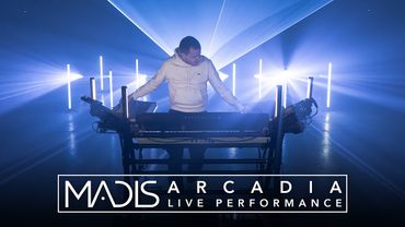 Madis - Arcadia (Live Performance)