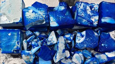 Crispy, Crunchy Blue Dyed Blocks & Chunks | Gym Chalk ASMR | Oddly Satisfying | Sleep Aid