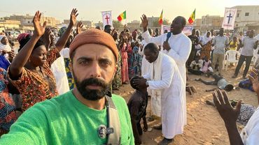 Afrika Büyücülük ve Şeytan Çıkarma - Kötü Ruhları Böyle Kovuyorlar / 734