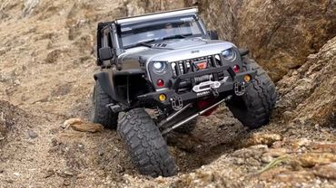 Axial SCX10 III Wrangler Rubicon JK(Hard Body) Off-road Driving 4X4 RC Car No.3