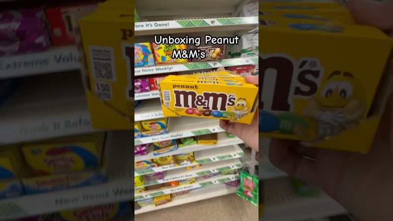 Unboxing Peanut M&M’s 🥜
