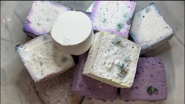 Purple Crispy Soft Pasted Gym Chalk Crush