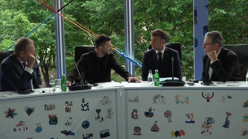 Zelensky, Macron, Starmer and Tusk talk on sidelines of EPC Summit | AFP