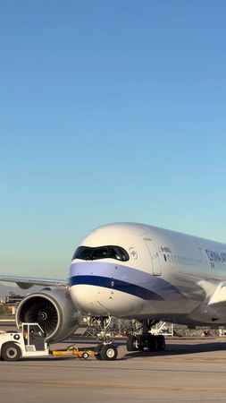 you like that? -kirk cousins  #phoenix #aviation #airplane #fyp #viral 