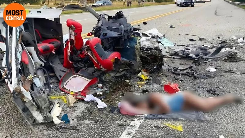 Crazy Moments Car Crashes of Idiots In Cars Got Instant Karma You Wouldn't Believe if Not Filmed #2