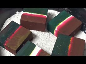 Fresh Red & Green Dip Dyed Gym Chalk