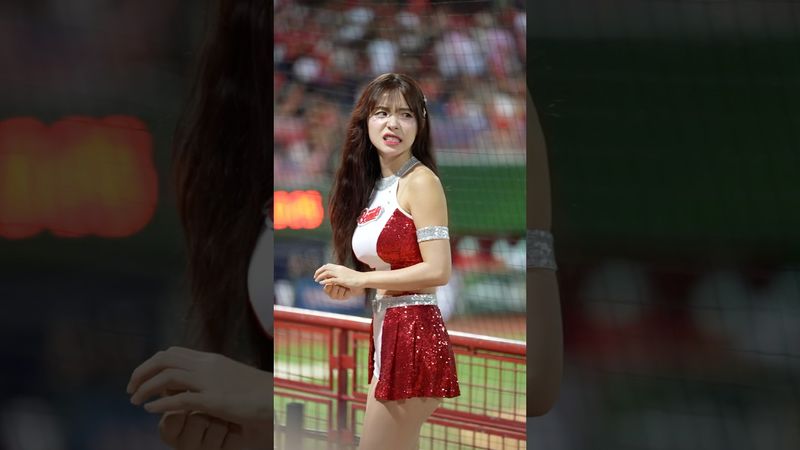 多慧變臉的速度比翻書還快🤣@lee_dahye #李多慧 #이다혜 #cheerleader #fancam #short