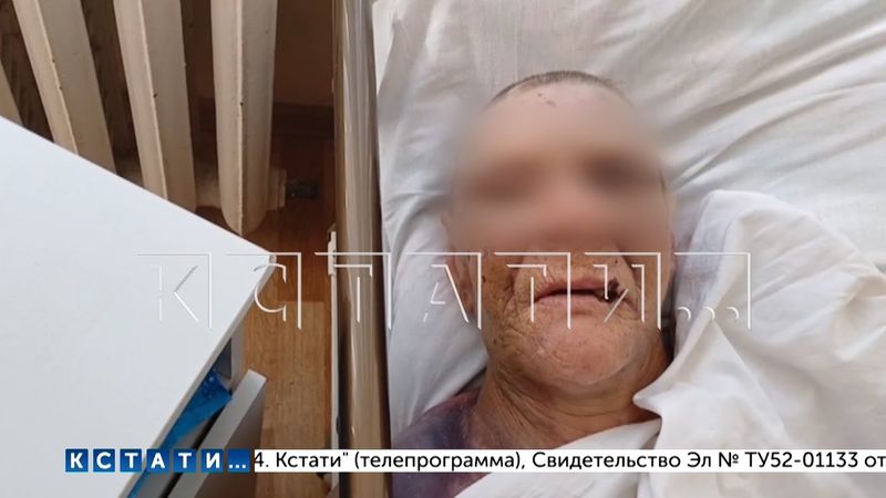 Бабушка, которую истязали подростки, дала интервью, а подростки и их родители от интервью убегали