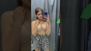 Girl nude video pussy show