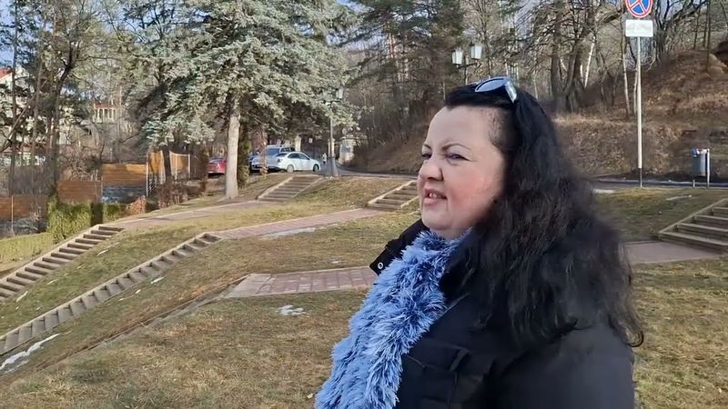 ПРОЛУЛКА С ДОЧЕРЬЮ ПО ПАРКУ