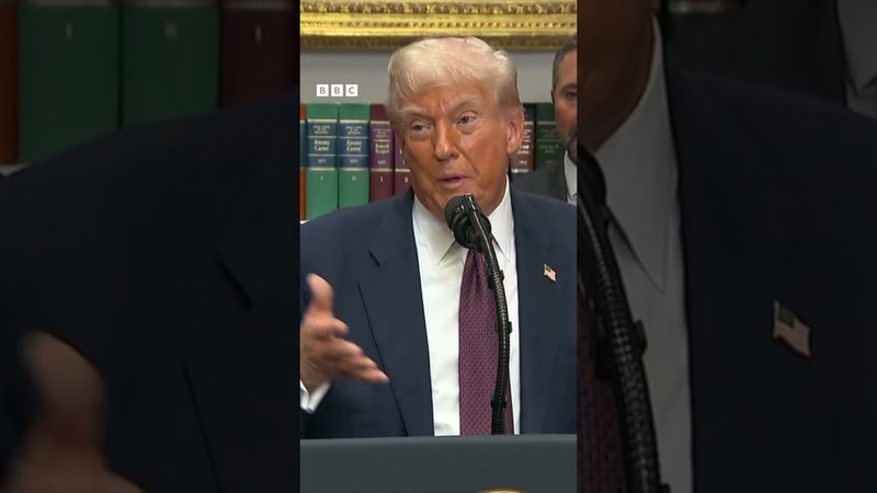 "Це огидно" - Дональд Трамп про обстріли Росією України #війна #shorts