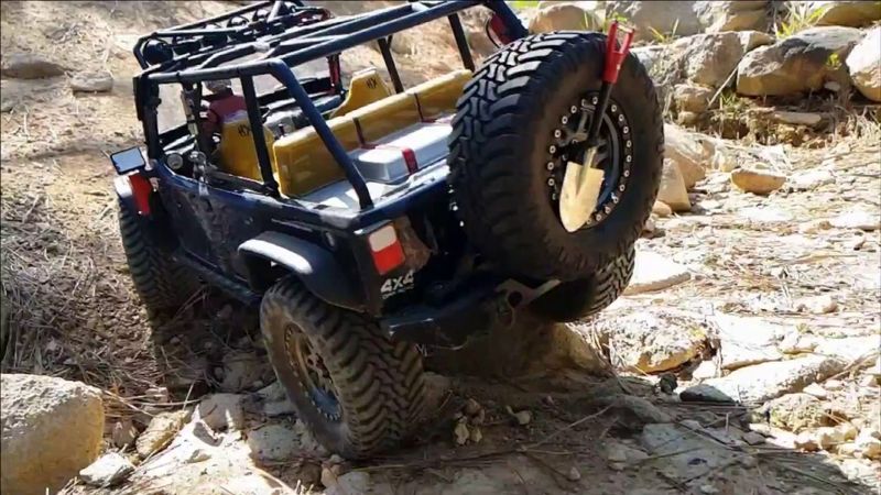 TRACTION HOBBY Founder Jeep Trail Adventure 2