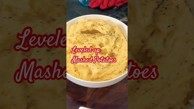 My Mashed Potatoes hack! #queengstexaskitchen #mashedpotatorecipe #sidedish #thanksgiving