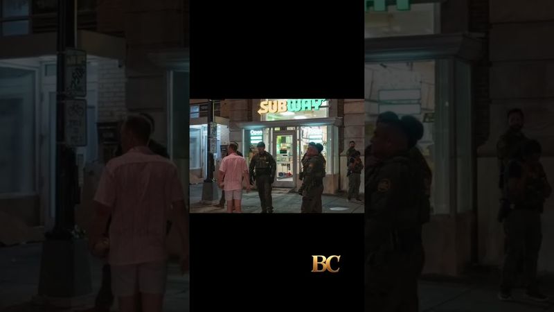 Prosecutors Fail to Obtain Indictment Against Man Who Threw Sandwich at Federal Agent