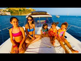 VLOG in VACANZA 24H in BARCA 🌊⛵️