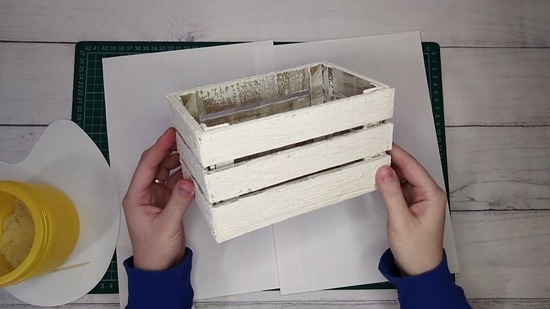 DIY Декоративный ящик из картона.