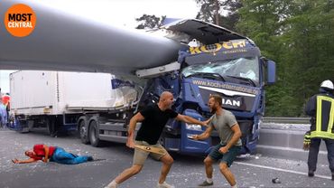 Road Rage Chaos – Idiots in Cars Caught in Unbelievable Moments!