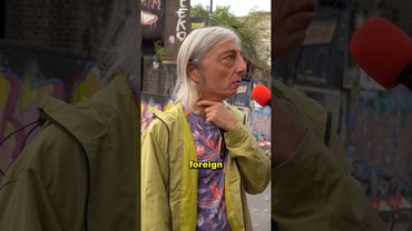 Guess the language and keep the money 💰 #publicinterview #moneytips #londonlife