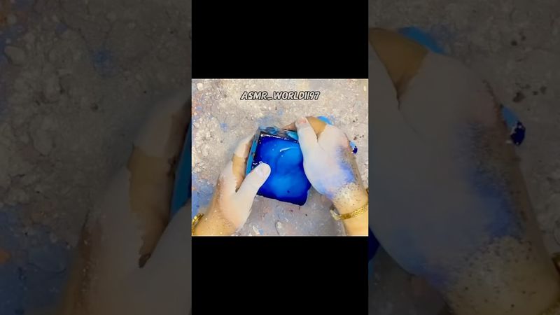 Crumbly Blue #oddlysatisfying #crunchycrumbles #relax #crushingtime #satisfying #soap #slime