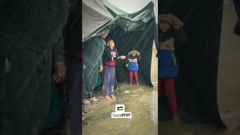 المطر ينزل والبرد يشتد علي اطفال غزه😭🇵🇸 #gaza #غزة