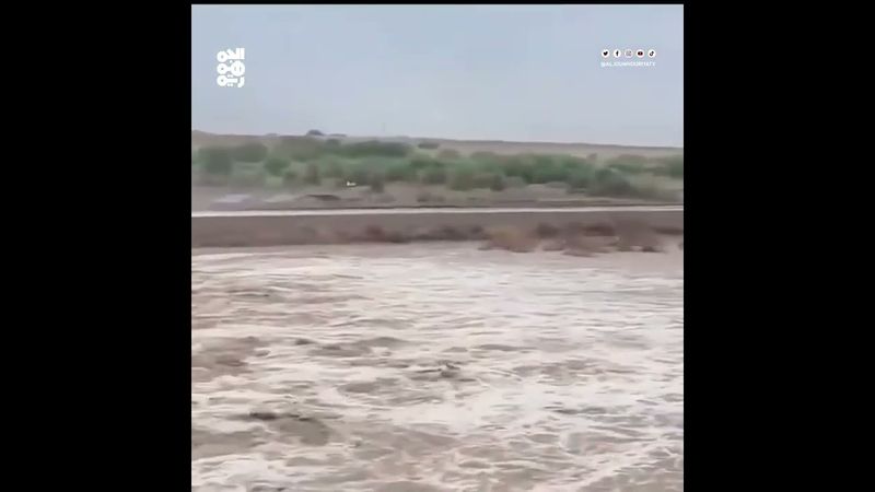 مقتل 5 أشخاص جراء السيول الجارفة في لحج