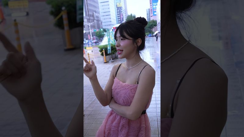 等車的時候跟粉絲喇低賽中#李多慧 #이다혜 #leedahye #cpbl #wdragon #dragonbeauties #味全龍 #小龍女 #勝利妖精 #攝影 #sony #a6700 #下班路