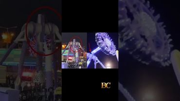 23 Injured After Theme Park Ride Breaks in Half and Crashes to the Ground