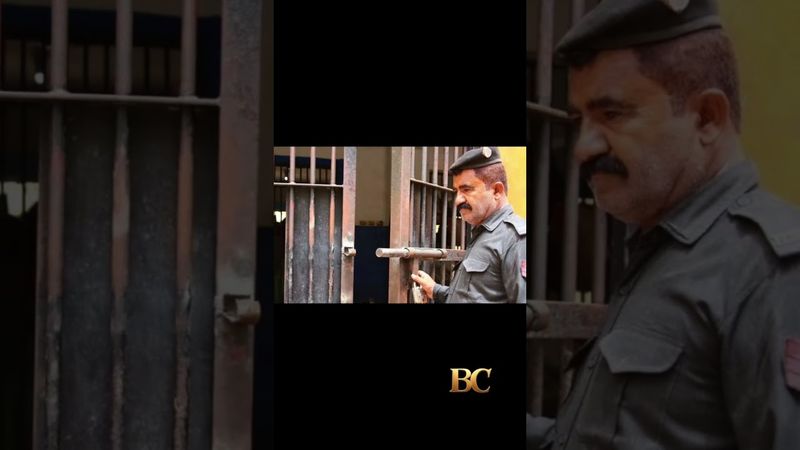 More than 200 inmates escape Pakistani prison after an earthquake