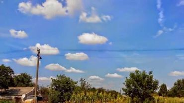 Голубое небо и красивые тучки!