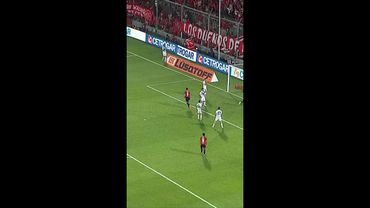 ⚽⚽ ¡El goleador del Rojo, Gabriel Ávalos, llega recargado a las semifinales del torneo argentino!