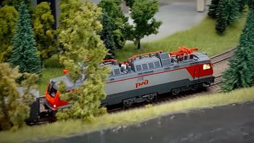 Little trains like real trains