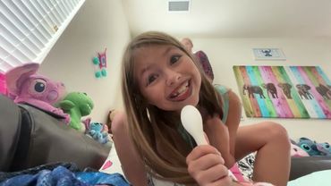 ￼ I hit 100 subscribers ￼🥳🥳🥳🥳🥳🥳