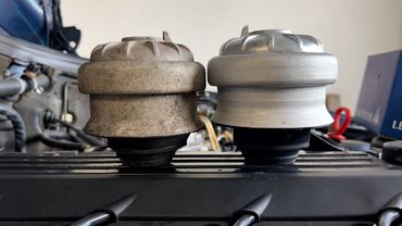 Mercedes W124 realce engine and transmission mounts, exhaust manifold paint