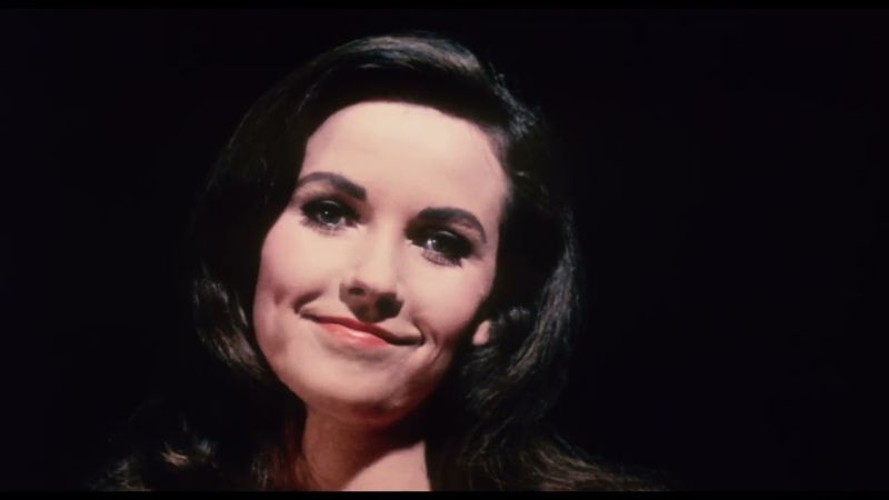 4K - وحشت (1963) در قلعه‌ای خالی از سکنه به دام افتاده‌اید... از وحشت راه فراری نیست