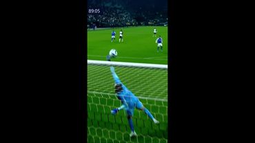 LEI DO EX! Cássio opera milagre em chute de Depay e evita vitória do Corinthians